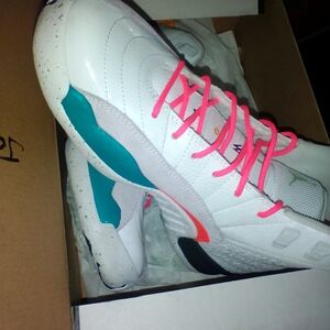 Jordan 12 Retro White Vapor Green